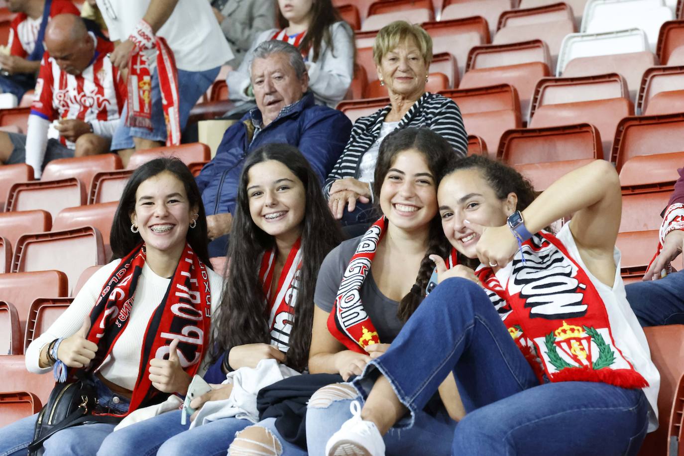 Fotos: ¿Estuviste en el Sporting - Ibiza? ¡Búscate!