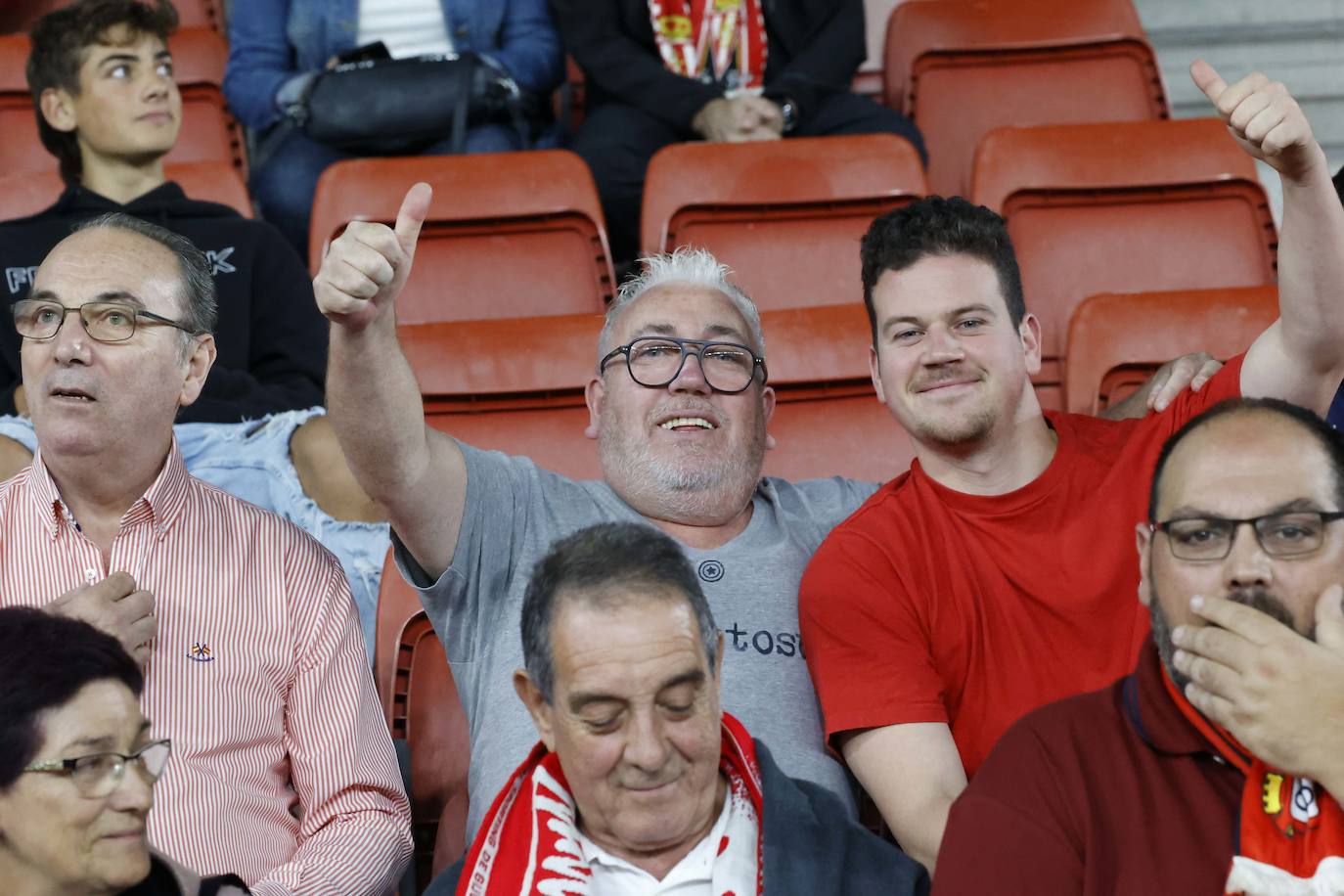 Fotos: ¿Estuviste en el Sporting - Ibiza? ¡Búscate!