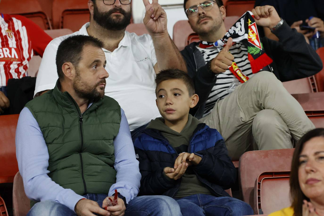 Fotos: ¿Estuviste en el Sporting - Ibiza? ¡Búscate!