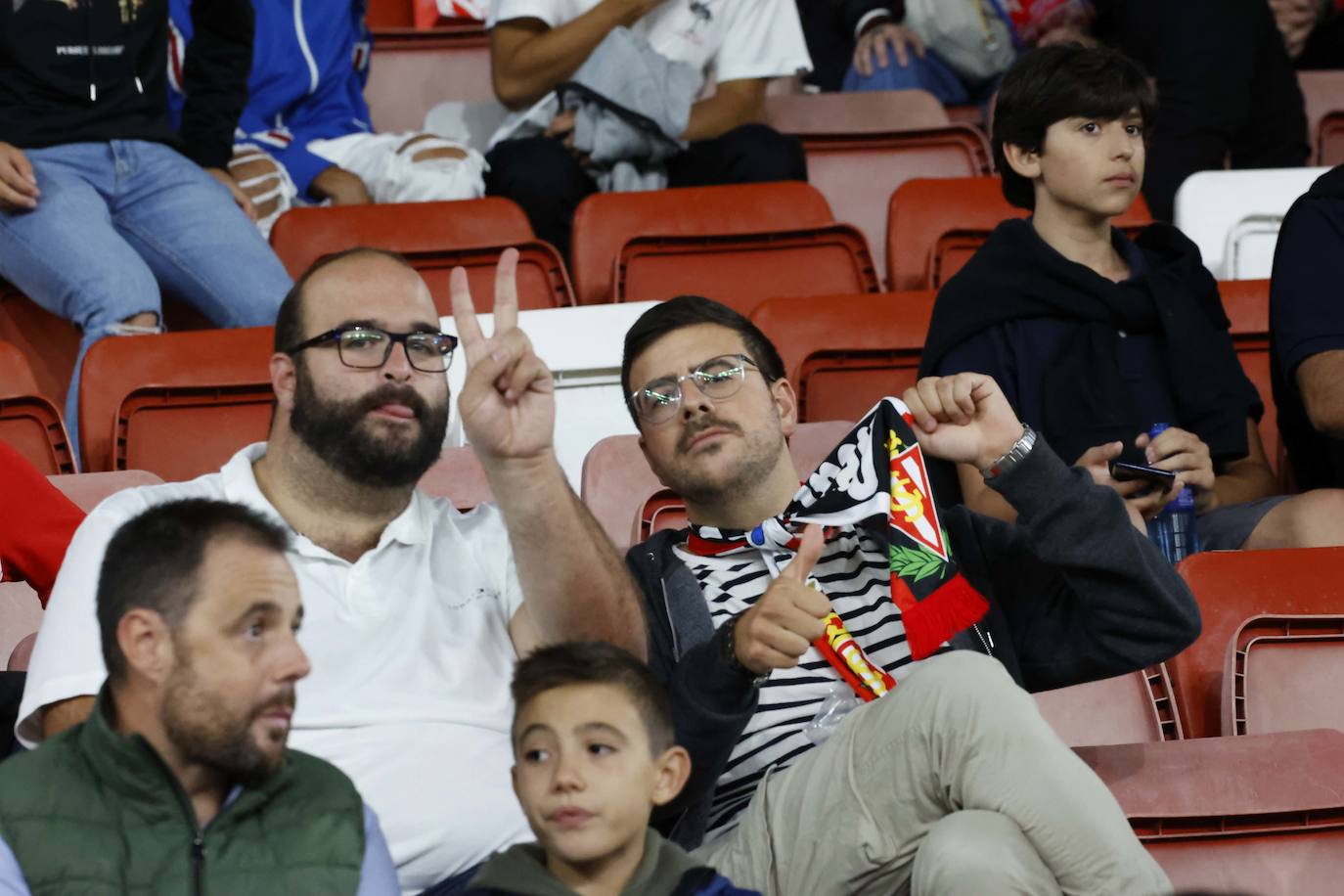 Fotos: ¿Estuviste en el Sporting - Ibiza? ¡Búscate!