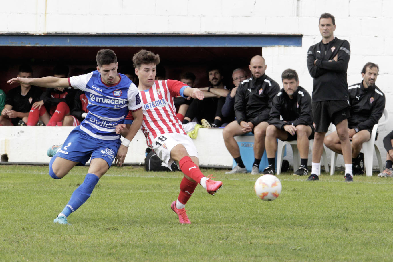 Fotos: Las mejores imágenes del Avilés Stadium - Sporting B