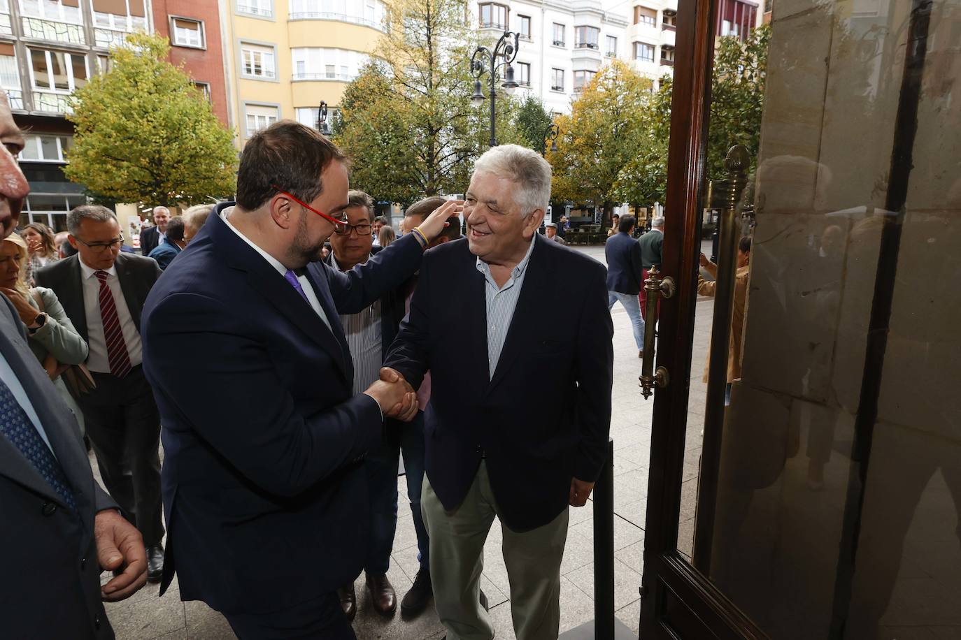 Fotos: EL COMERCIO premia al «mejor retablo de una Asturias que sabe trabajar por el futuro»