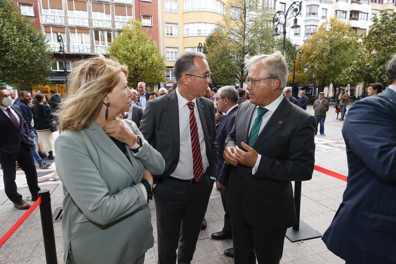 Fotos: EL COMERCIO premia al «mejor retablo de una Asturias que sabe trabajar por el futuro»