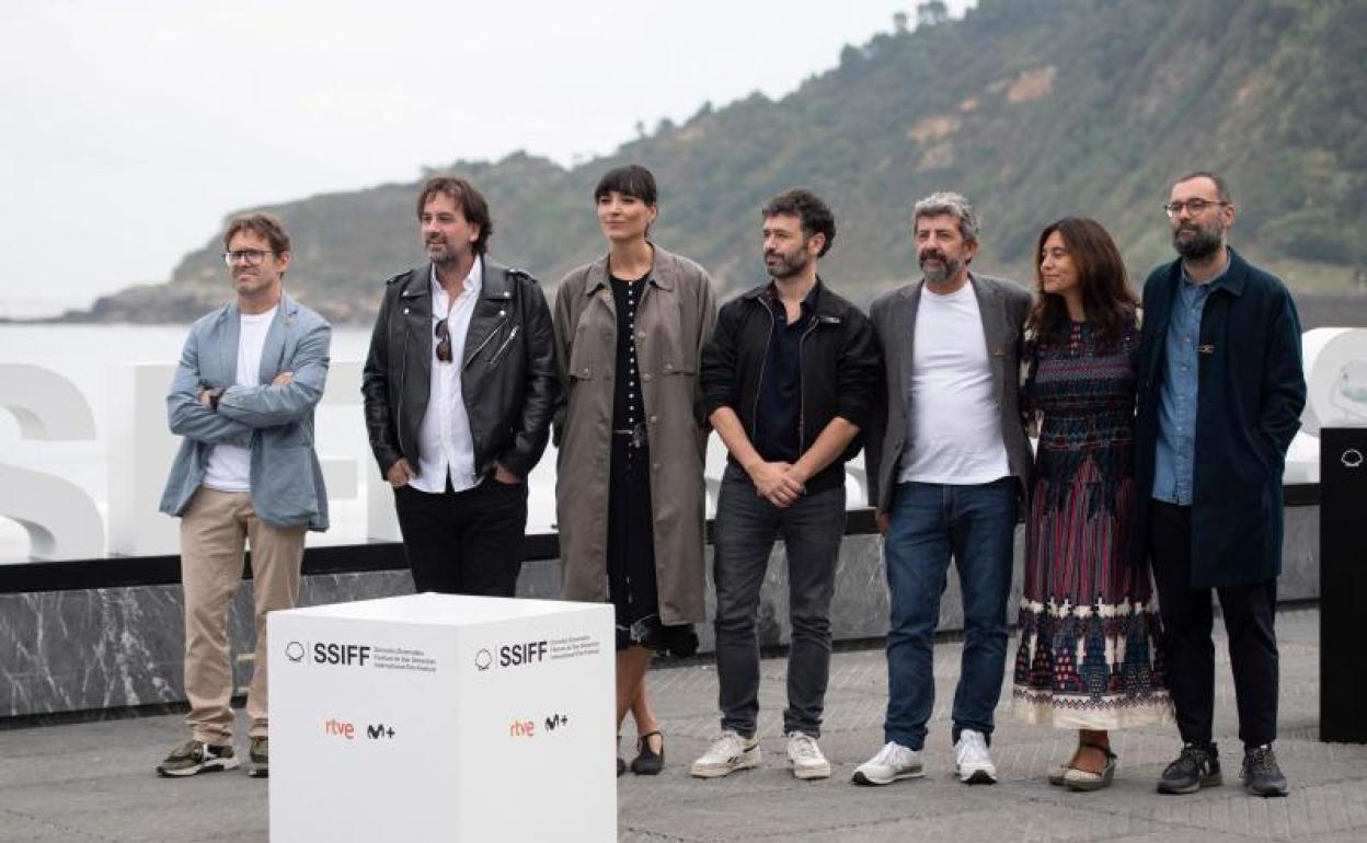 El equipo de la serie 'Apagón'. 