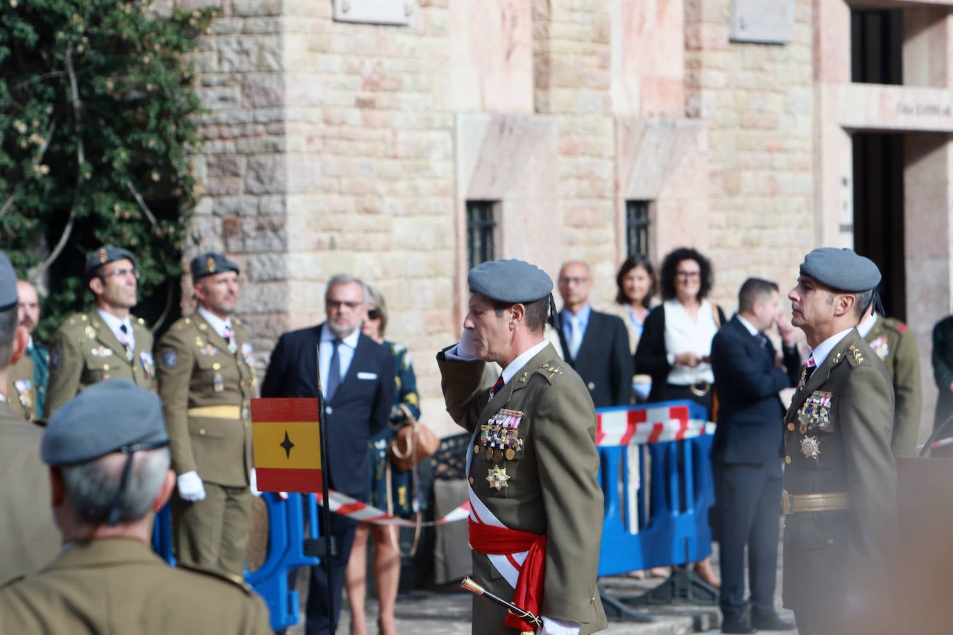 Fotos: Multitudinaria jura de bandera civil en Covadonga
