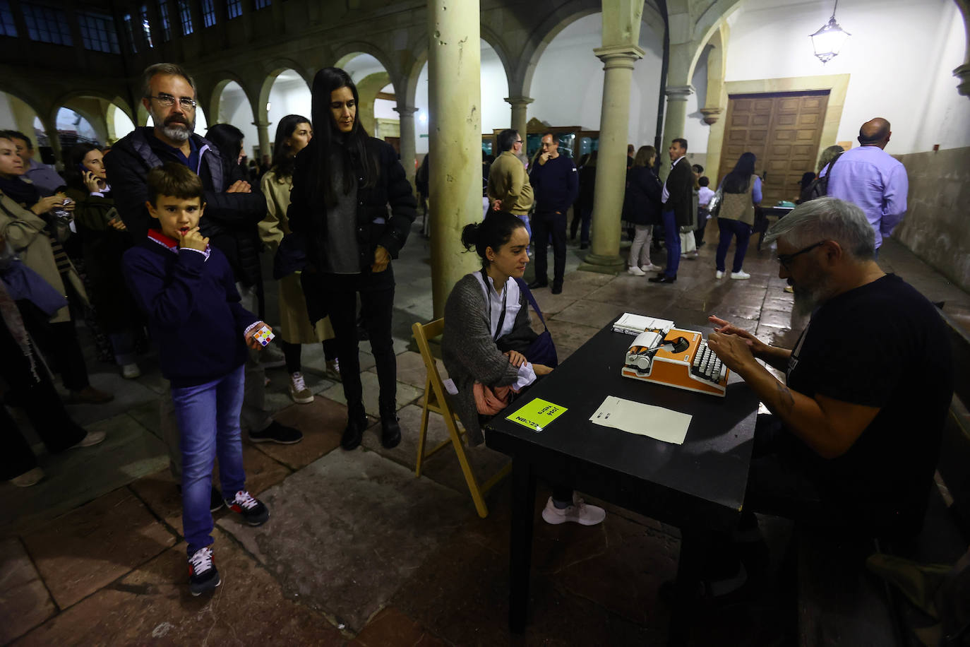Fotos: Una Noche Blanca &#039;redonda&#039; llena las calles de cultura y colas