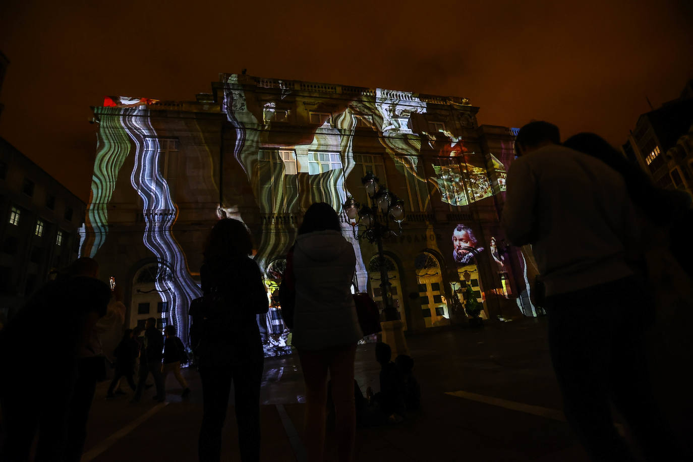Fotos: Una Noche Blanca &#039;redonda&#039; llena las calles de cultura y colas