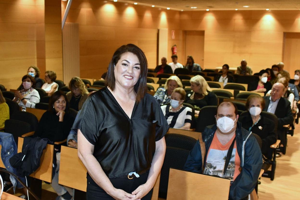 La historiadora Carmen Bermejo, ayer en el Centro de Servicios Universitarios. 