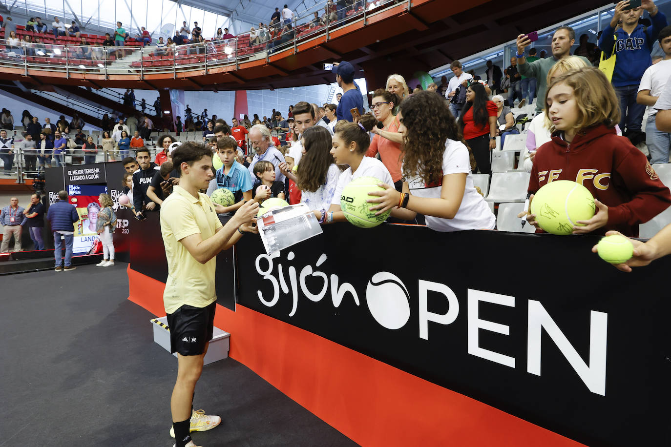 Fotos: Las mejores imágenes de la jornada en el Gijón Open ATP 250