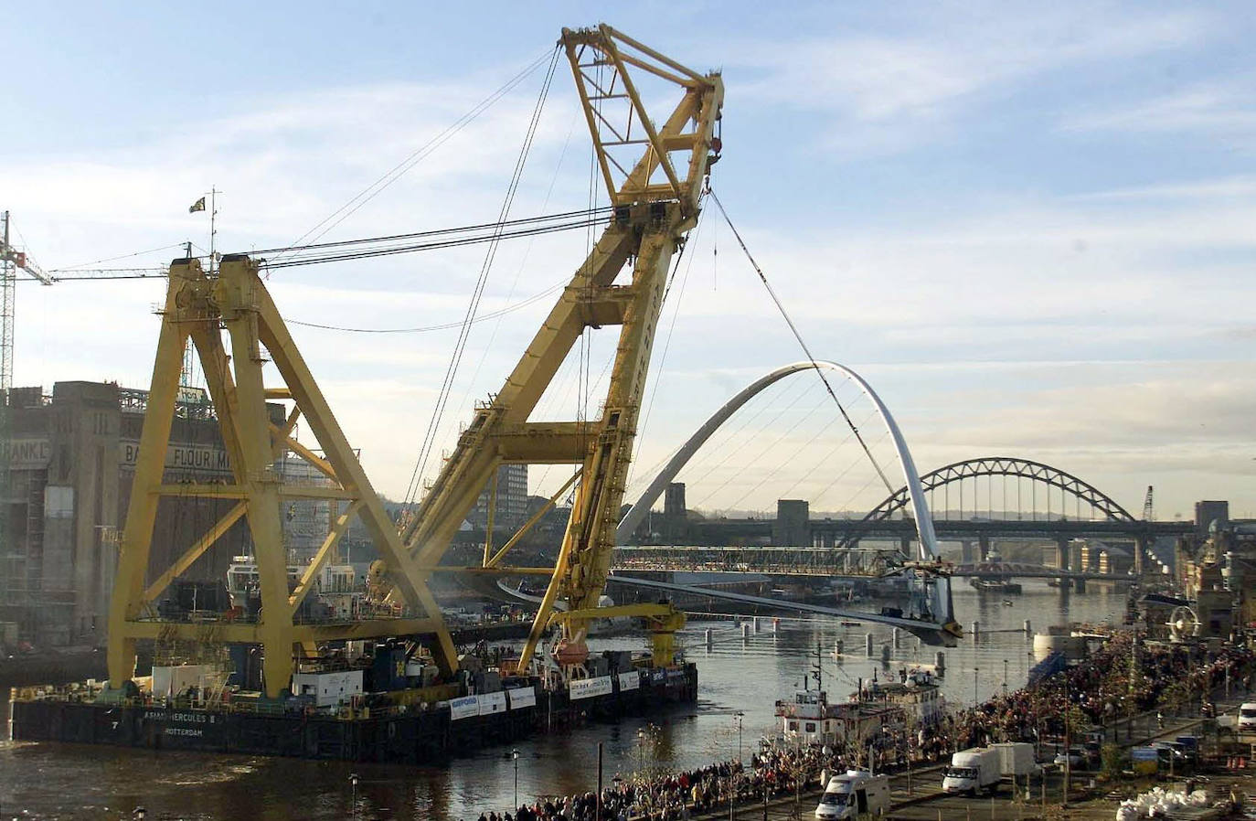 Gateshead Millennium Bridge (Inglaterra)