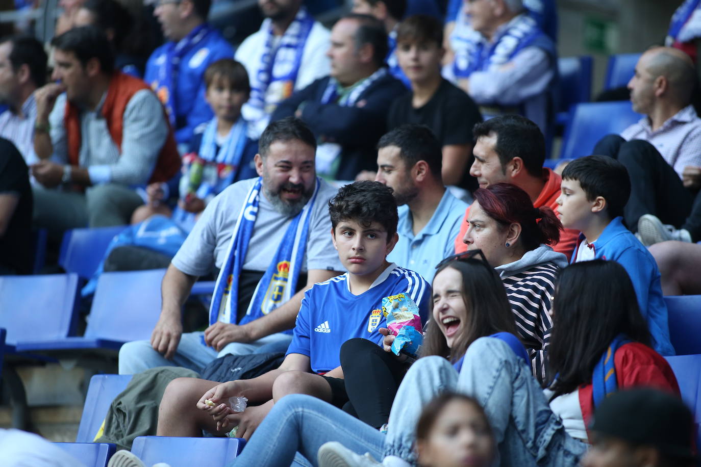 Fotos: ¿Estuviste en el Real Oviedo - Huesca en el Carlos Tartiere?¡Búscate!