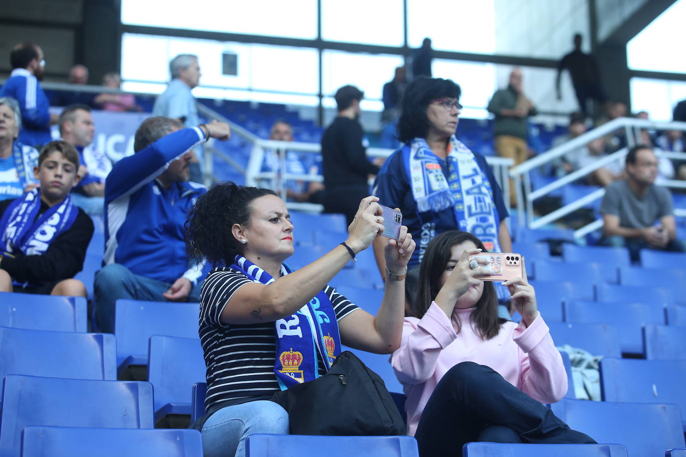 Fotos: ¿Estuviste en el Real Oviedo - Huesca en el Carlos Tartiere?¡Búscate!