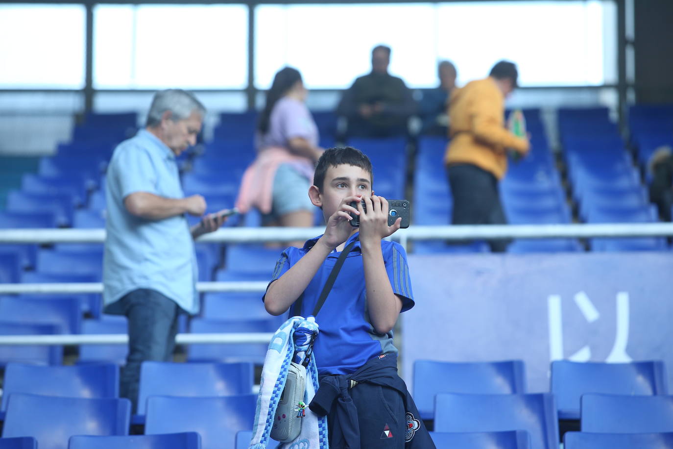 Fotos: ¿Estuviste en el Real Oviedo - Huesca en el Carlos Tartiere?¡Búscate!