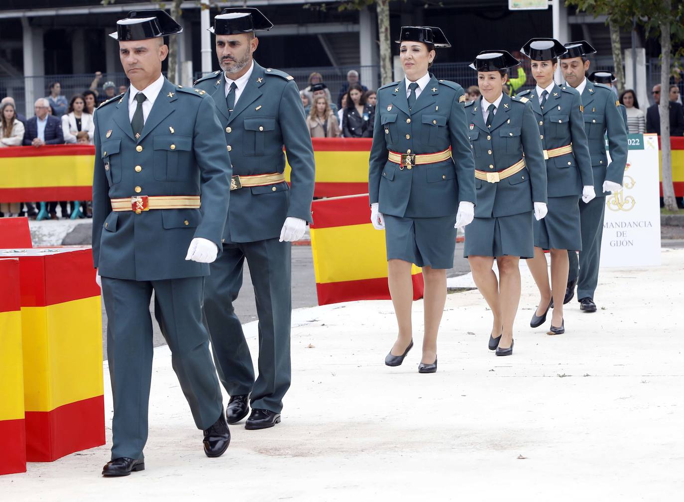 Fotos: La Guardia Civil de Gijón celebra el Pilar