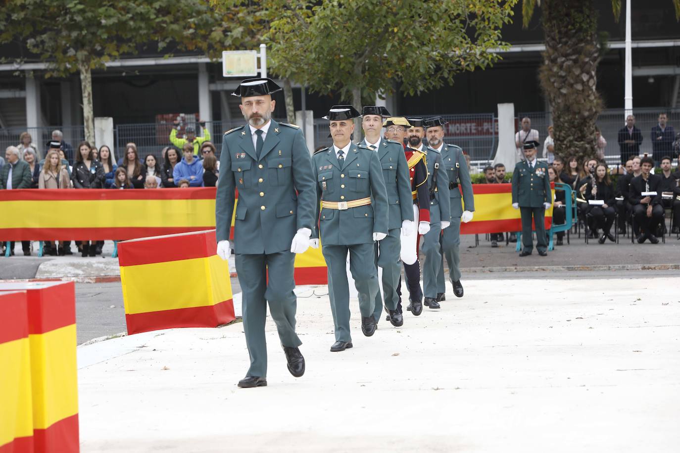 Fotos: La Guardia Civil de Gijón celebra el Pilar