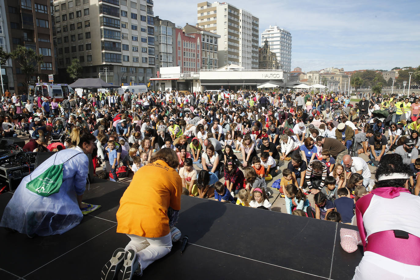 Fotos: Récord de reanimación simultánea en Gijón