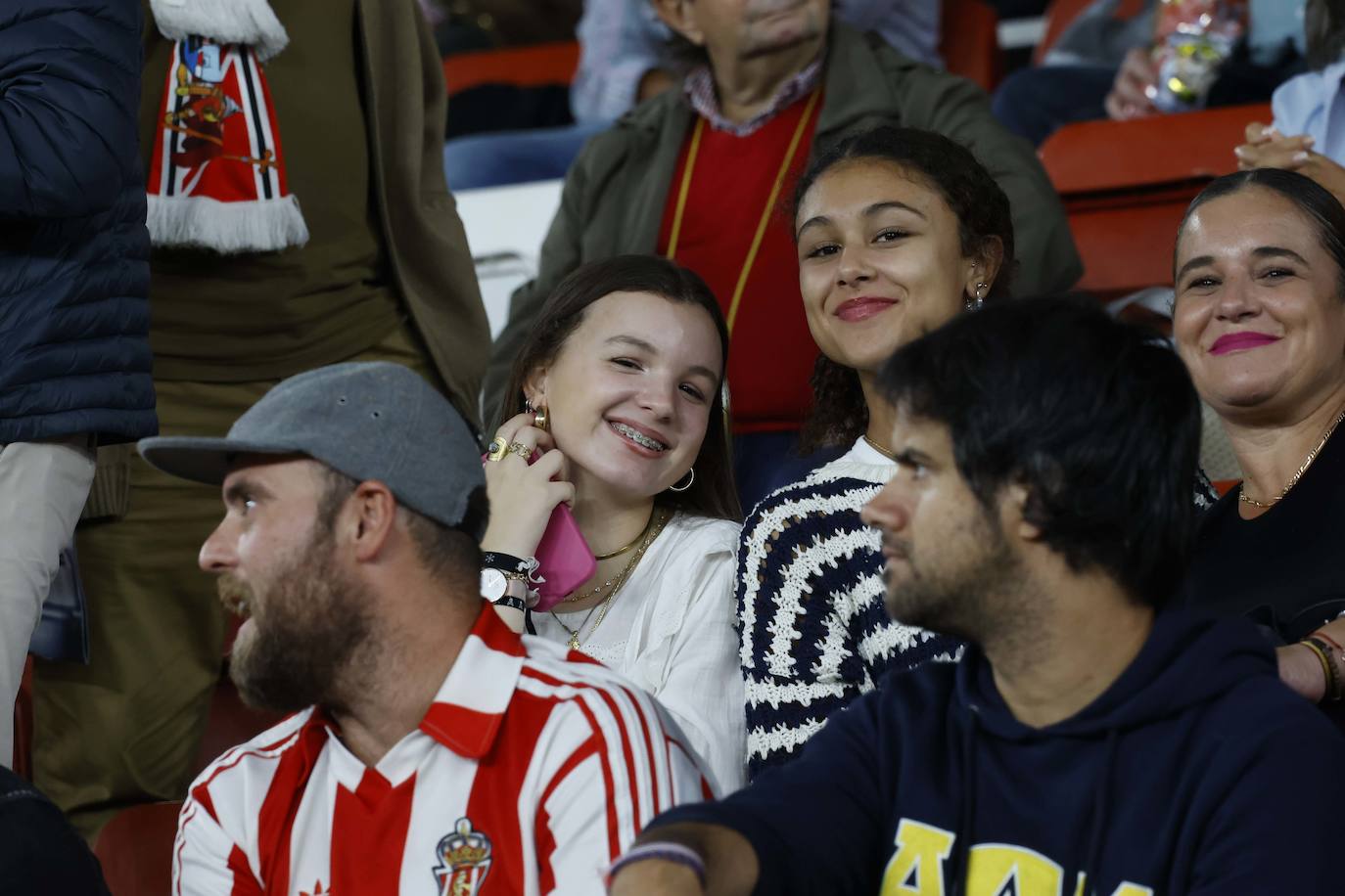 Fotos: ¿Estuviste en el Sporting - Eibar? ¡Búscate!