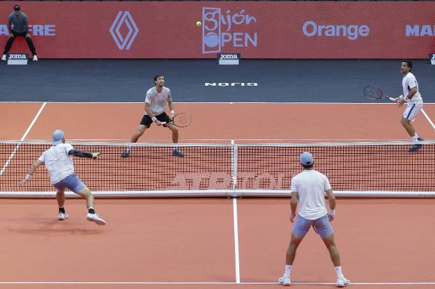 Triunfo de Molteni y González en una vibrante final de dobles