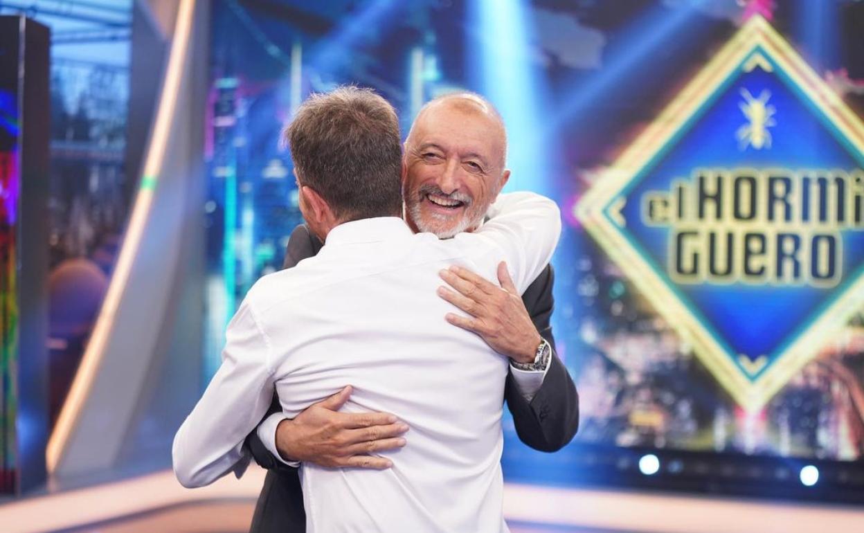 Arturo Pérez-Reverte visita 'El Hormiguero 3.0'. 