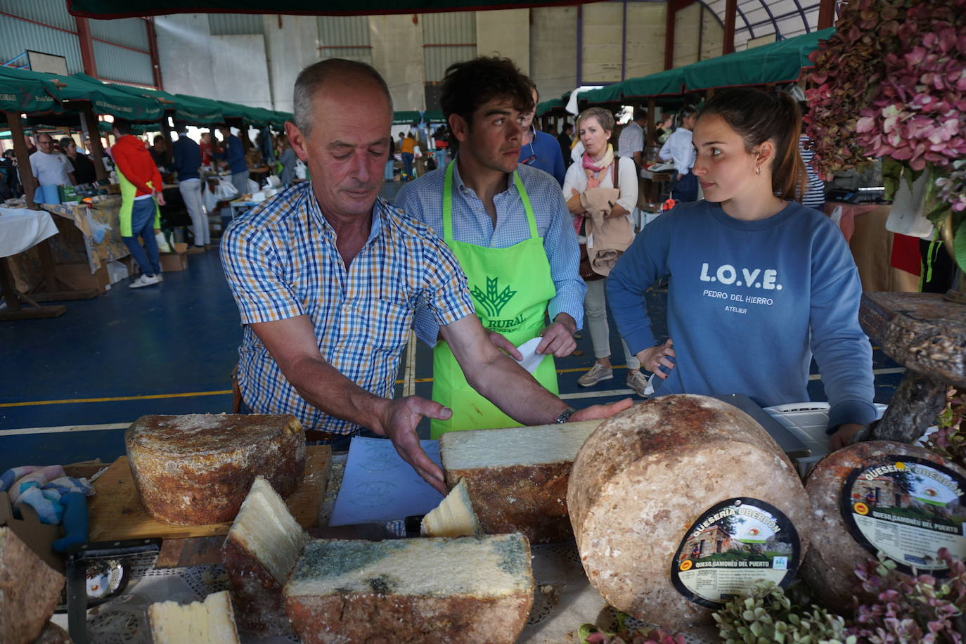 Fotos: Certamen del queso Gamonéu en Benia de Onís