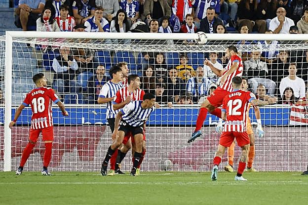 El Sporting aumenta su cartel