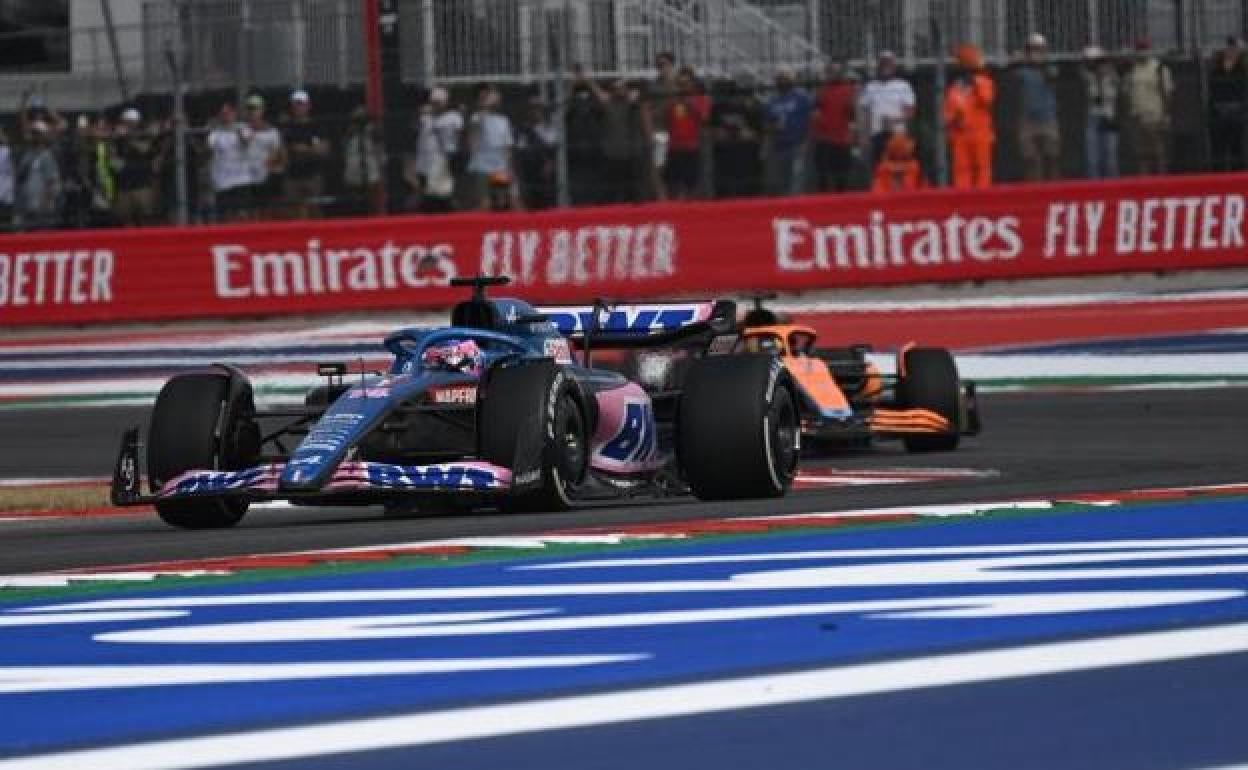 Fernando Alonso, durante la disputa del GP de Estados Unidos. / PATRICK T. FALLON (AFP)