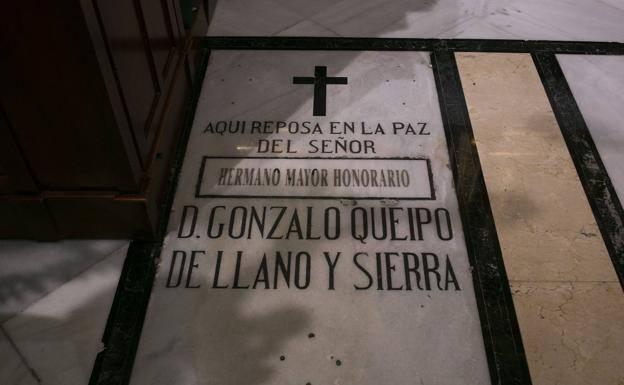 Tumba del general franquista Queipo de Llano en la Basílica de la Esperanza Macarena, en Sevilla.