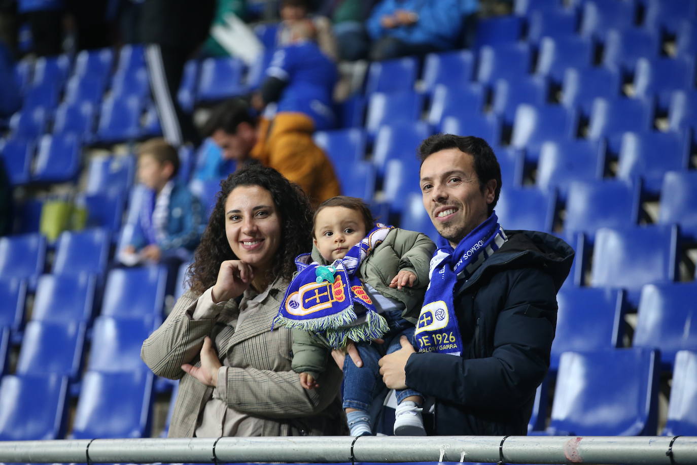 Fotos: ¿Estuviste en el Real Oviedo - Málaga? ¡Búscate!