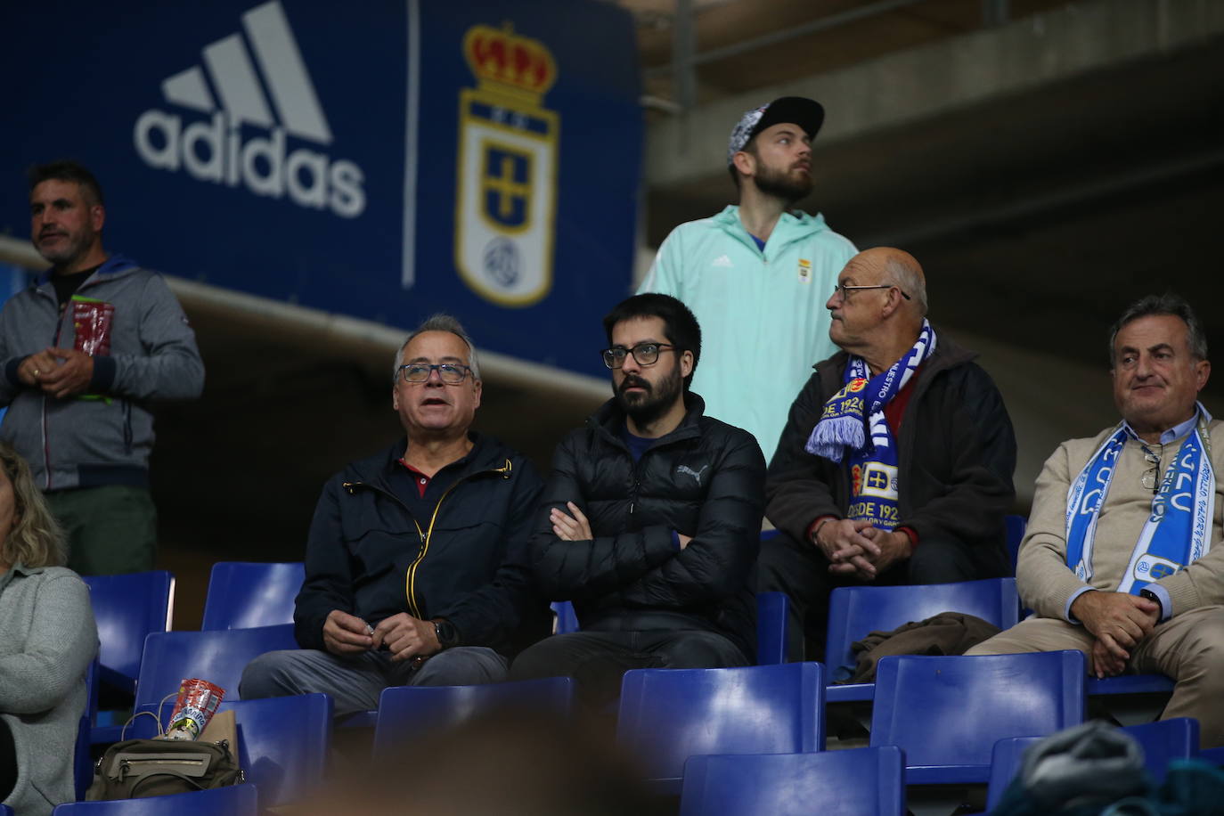 Fotos: ¿Estuviste en el Real Oviedo - Málaga? ¡Búscate!