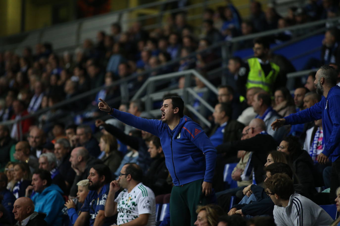 Fotos: ¿Estuviste en el Real Oviedo - Málaga? ¡Búscate!