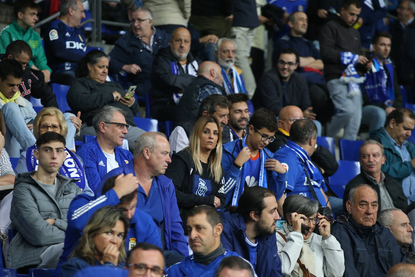 Fotos: ¿Estuviste en el Real Oviedo - Málaga? ¡Búscate!