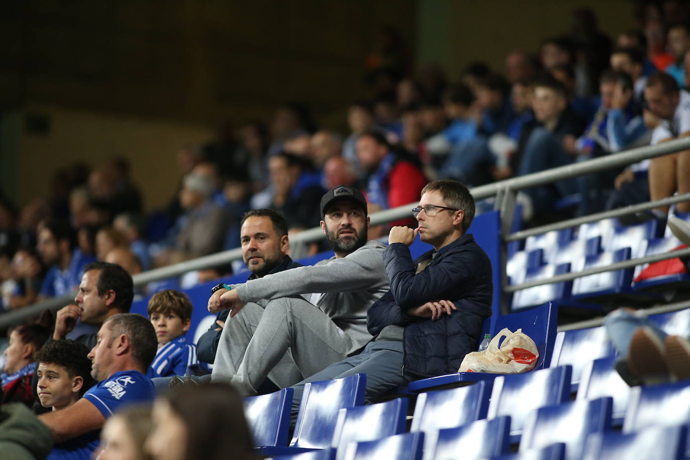 Fotos: ¿Estuviste en el Real Oviedo - Málaga? ¡Búscate!