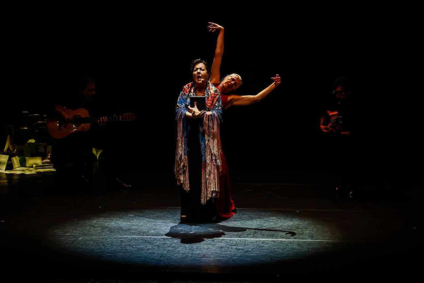 Fotos: El cante y baile flamenco, vínculo de unión de la poesía española con Linares y Pagés