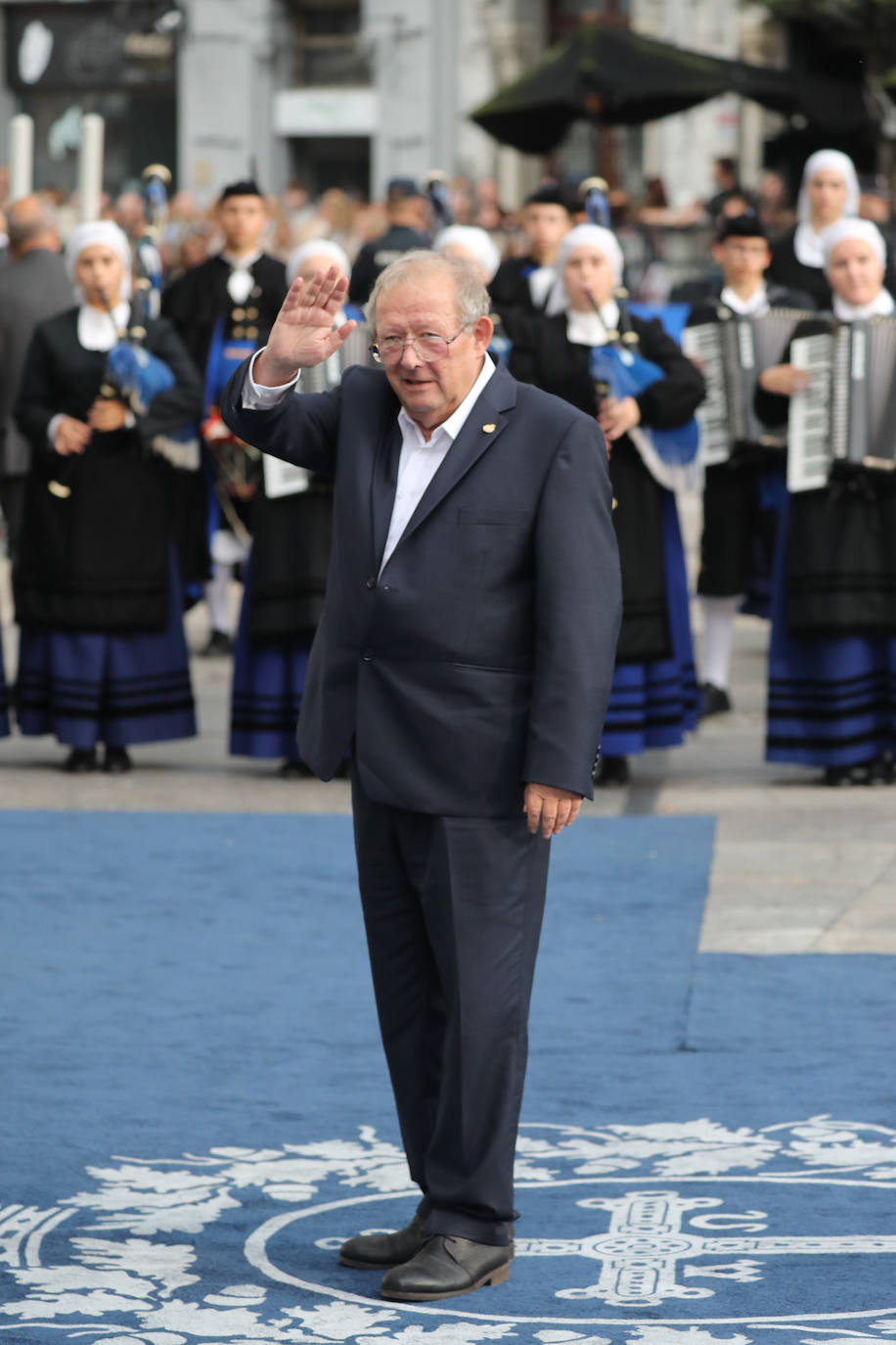 Fotos: Colorido en la alfombra azul de los Premios Princesa