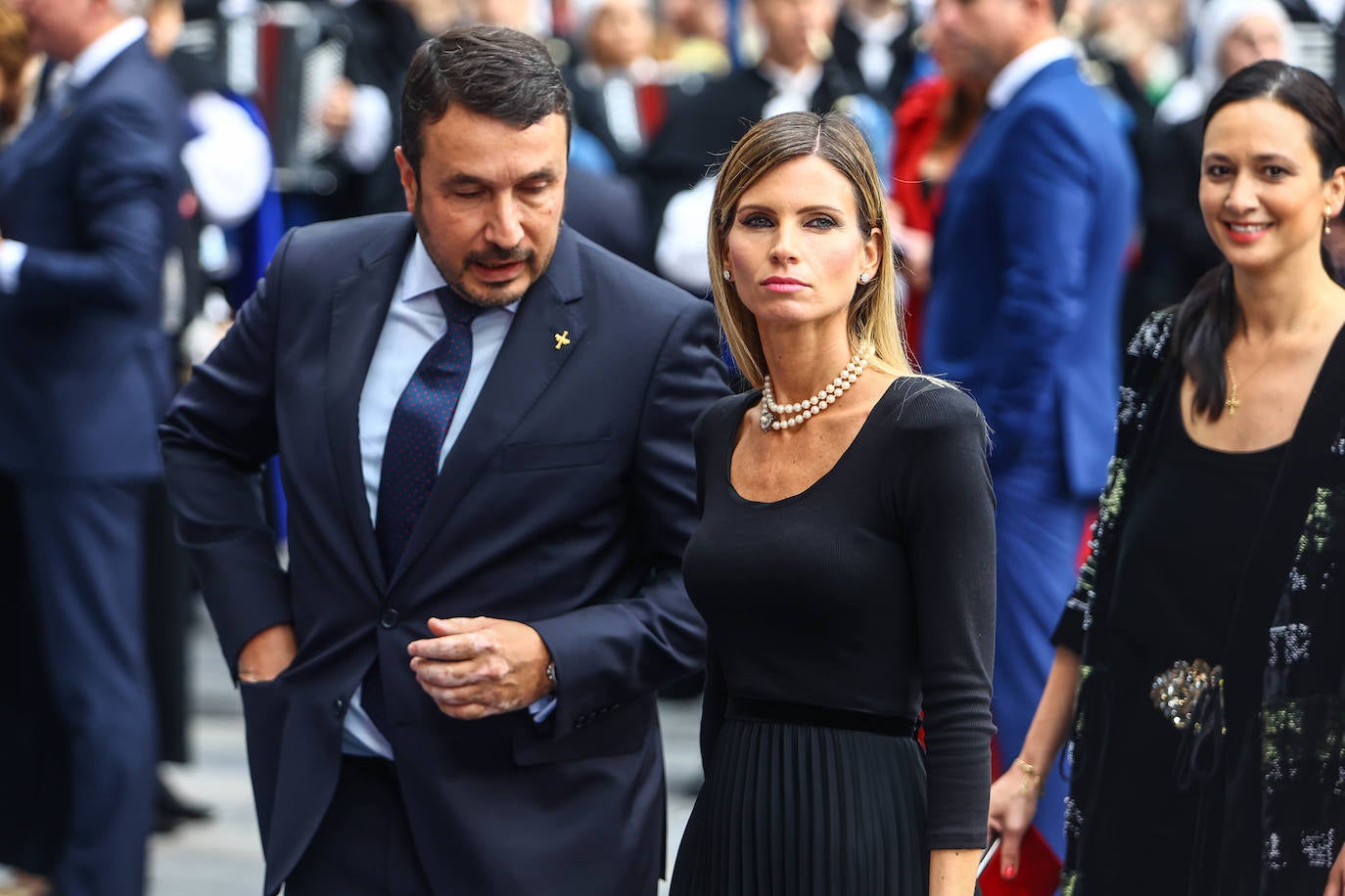 Fotos: Colorido en la alfombra azul de los Premios Princesa