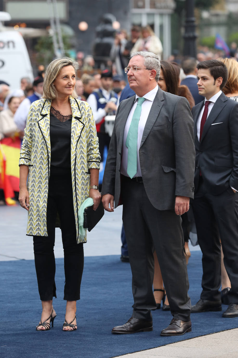 Fotos: Colorido en la alfombra azul de los Premios Princesa