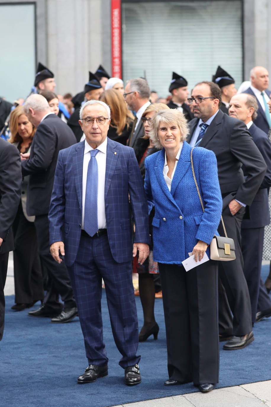 Fotos: Colorido en la alfombra azul de los Premios Princesa