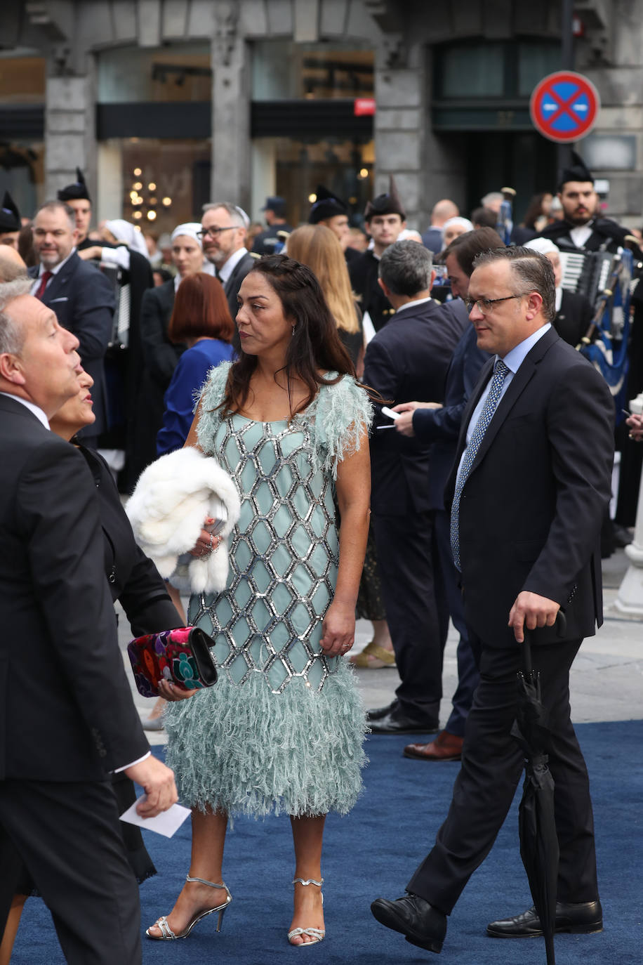 Fotos: Colorido en la alfombra azul de los Premios Princesa