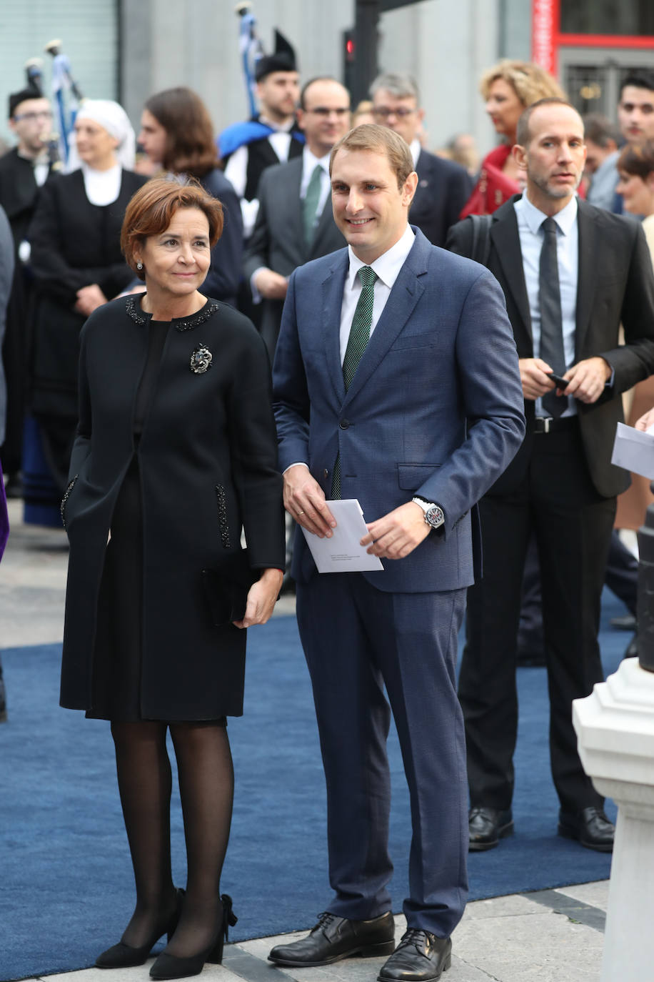 Fotos: Colorido en la alfombra azul de los Premios Princesa