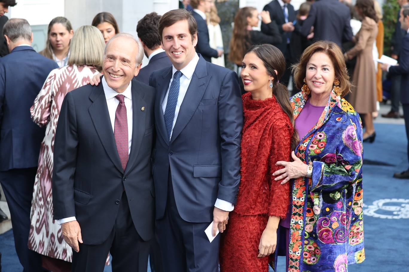 Fotos: Colorido en la alfombra azul de los Premios Princesa