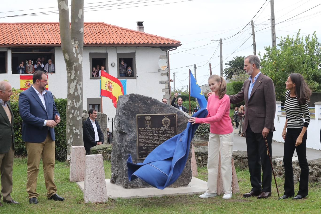 Fotos: Cadavedo, Pueblo Ejemplar y entregado en la visita de los Reyes