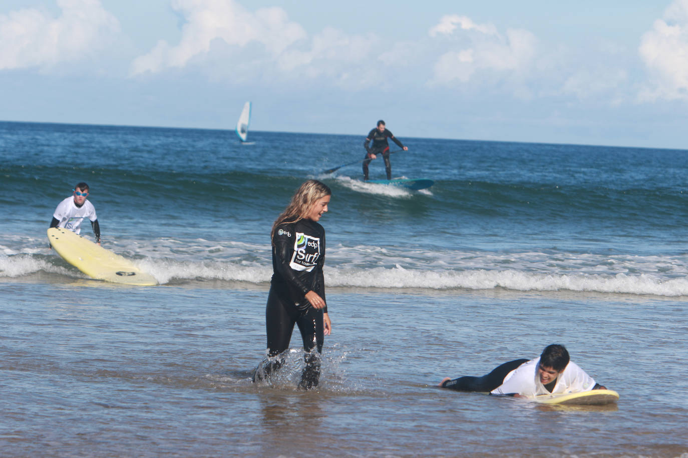 Fotos: Surf inclusivo en San Lorenzo