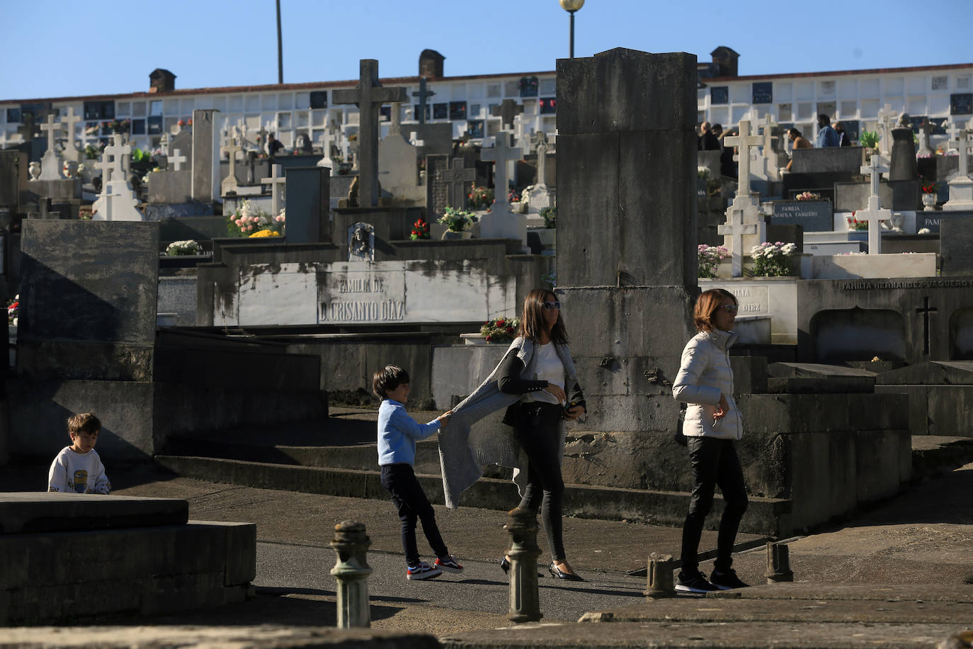 Fotos: Asturias, fiel a la tradición en el día de Todos los Santos