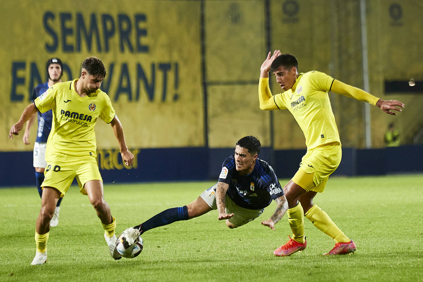 Fotos: Las mejores jugadas del Villarreal B - Real Oviedo