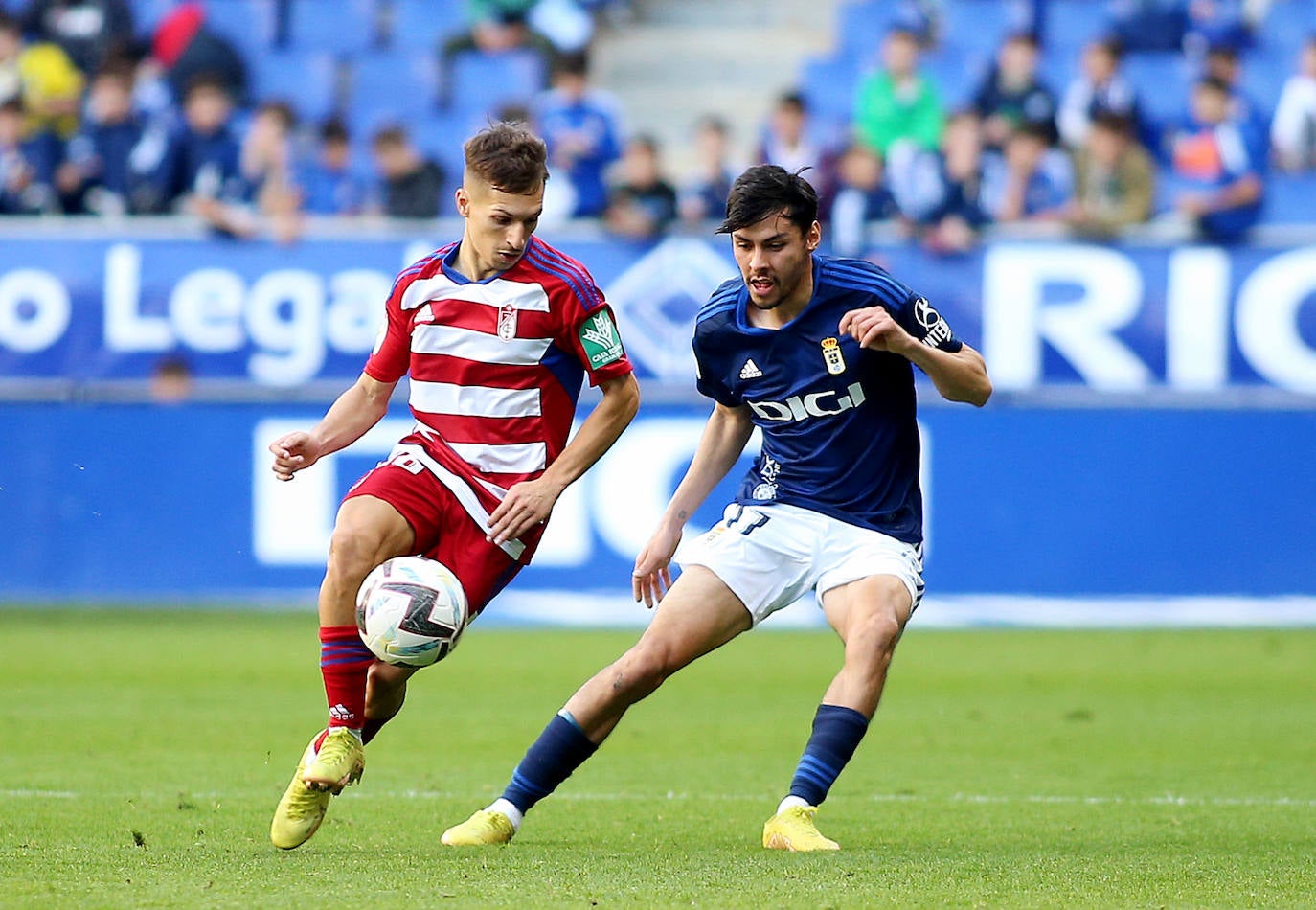 Fotos: Las mejores jugadas del Real Oviedo - Granada