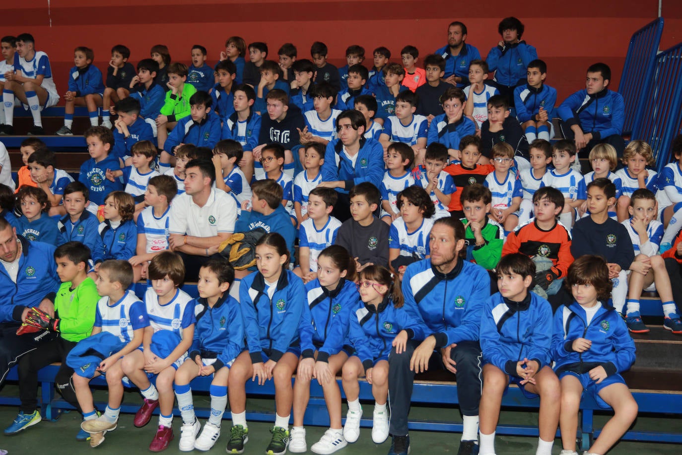 Fotos: Ilusión y deporte en la presentación de los equipos del Inmaculada