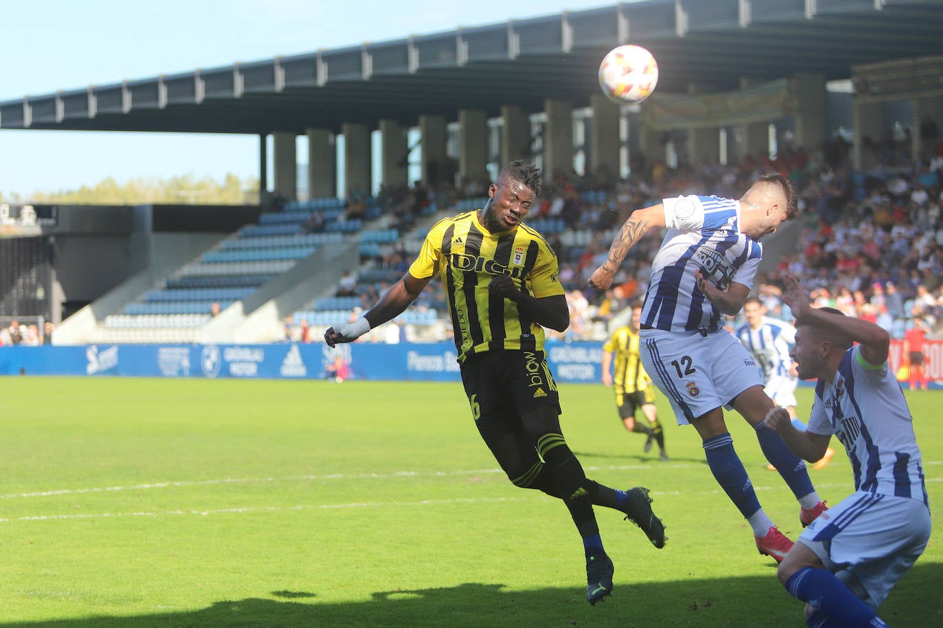 Fotos: Las mejores jugadas del Gimnástica-Real Oviedo