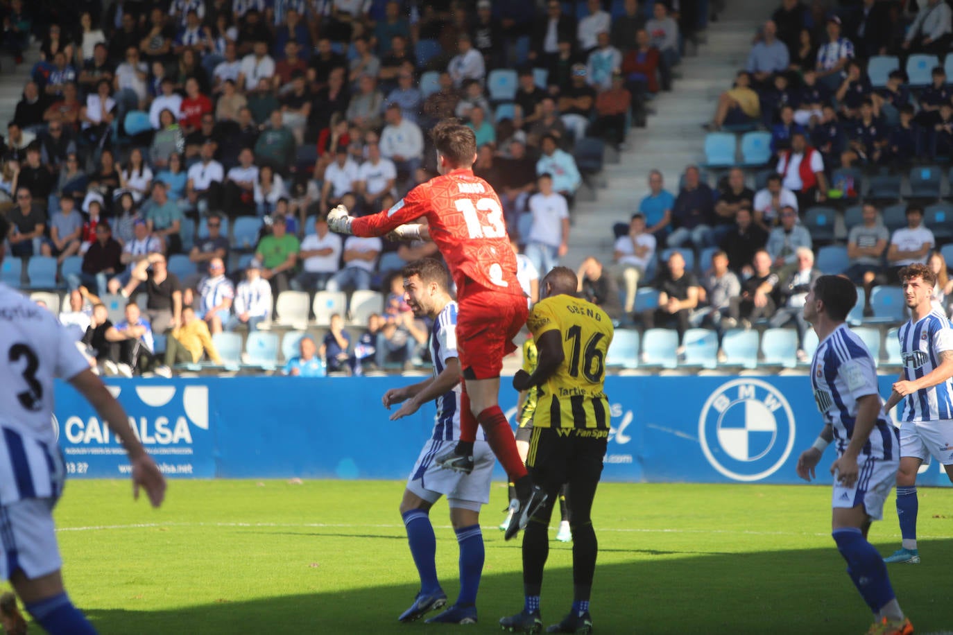 Fotos: Las mejores jugadas del Gimnástica-Real Oviedo