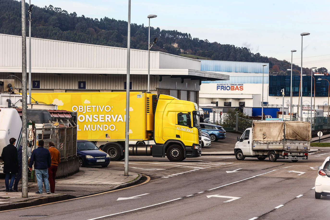 Fotos: «Sin incidencias relevantes» en Asturias en el primer día del paro de transportes