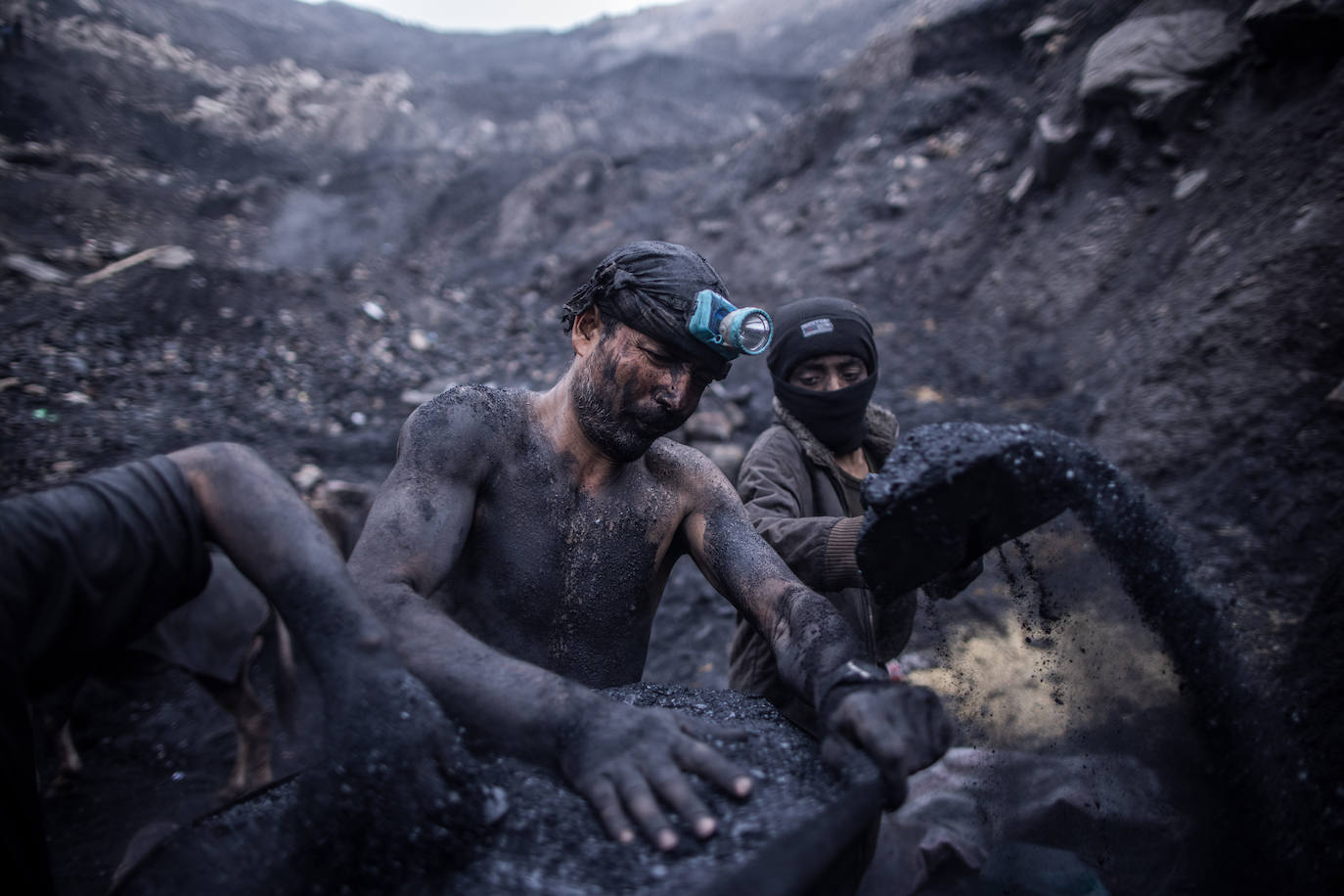 Fotos: El día a día en las minas de carbón de Chinarak